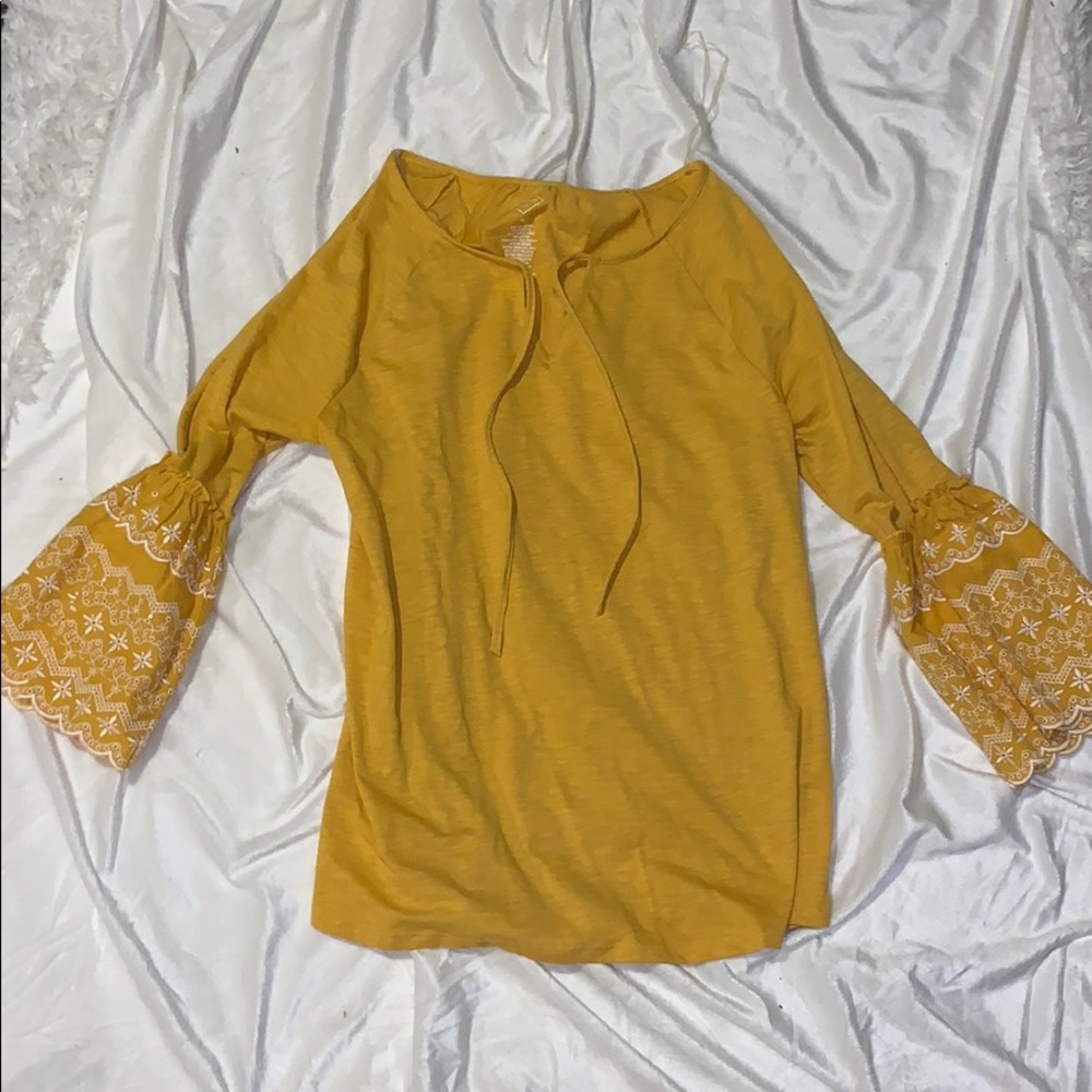 Women’s blouse